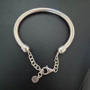 Silpada B2813 "Work It" cuff bracelet made of lightweight 925 sterling silver.